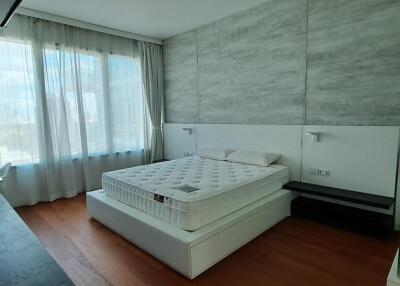 185 Rajadamri 1 bedroom condo for rent