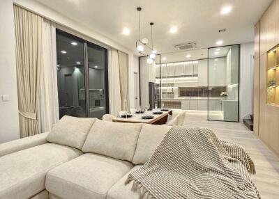 VIVE Krungthep Kreetha - Spacious Luxury House with 4 Bedrooms and Stunning Amenities