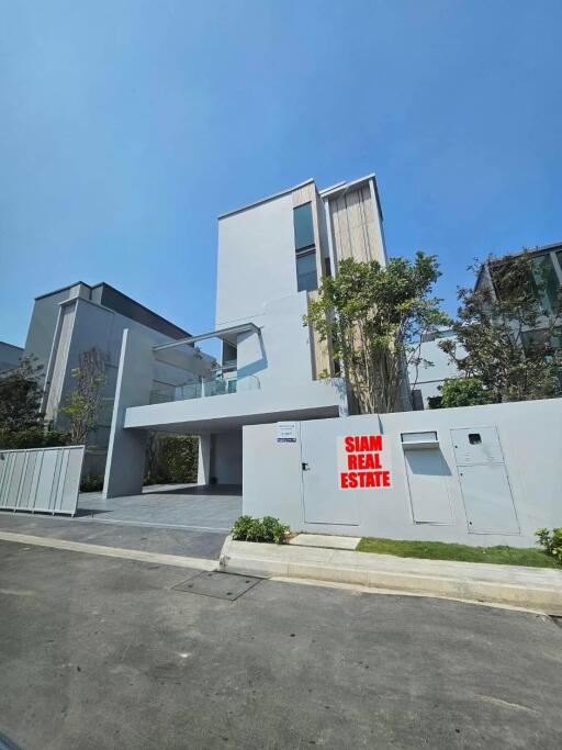 VIVE Krungthep Kreetha - Spacious Luxury House with 4 Bedrooms and Stunning Amenities