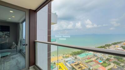 Luxurious, beachfront, private pool unit in foreign name for sale in Copacabana, Jomtien beach.