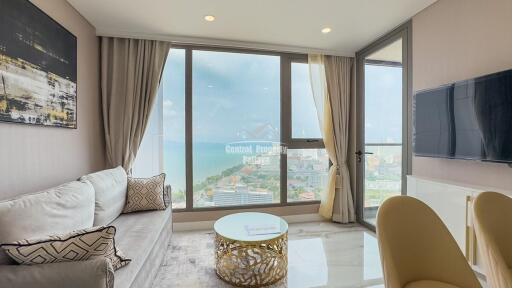 Luxurious, beachfront, private pool unit in foreign name for sale in Copacabana, Jomtien beach.