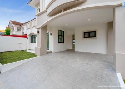 Driveway and entryway of a residential property