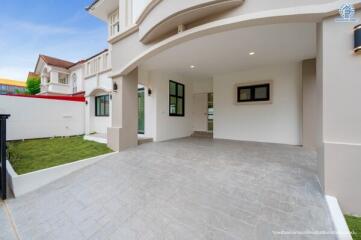 Driveway and entryway of a residential property