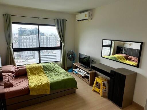 Bedroom with city view