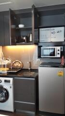 Compact kitchen with appliances