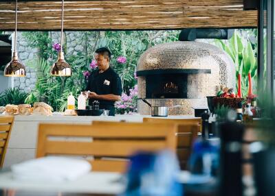 Outdoor kitchen with pizza oven