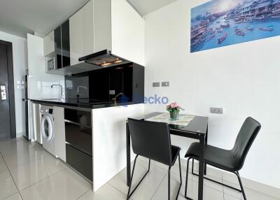 Studio Condo in Wongamat Tower Wongamat C011779