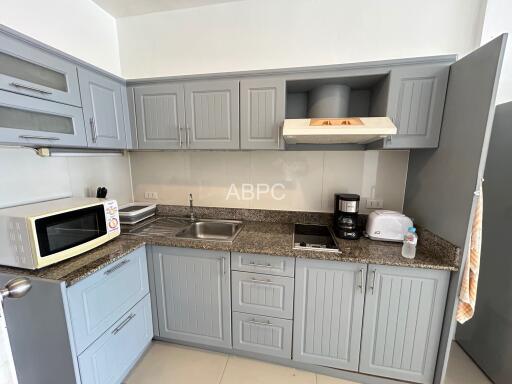 City & Ocean View 1 Bed 2 Bath Condo in Central Pattaya ABPC0570