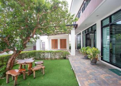 Spacious Four-Bedroom House for Rent in Mae Hia