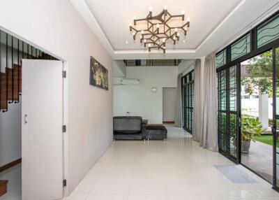 Spacious Four-Bedroom House for Rent in Mae Hia