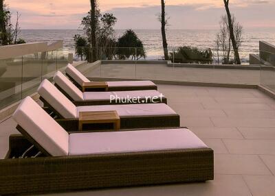 Outdoor terrace with sea view