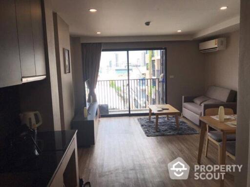 2-BR Condo at Blossom Condo @ Sathorn-Charoenrat near BTS Surasak