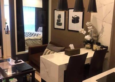 1-BR Condo at The Viva Condo Sathorn-Taksin near BTS Wongwian Yai