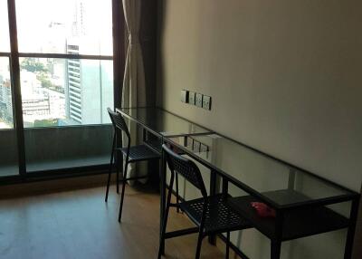 1-BR Condo at Lumpini Suite Phetchaburi – Makkasan near ARL Makkasan