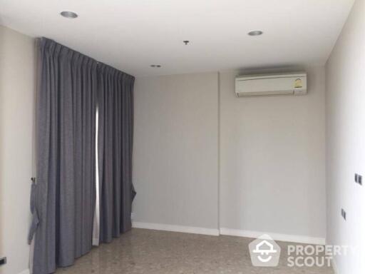 2-BR Duplex at The Crest Sukhumvit 34 near BTS Thong Lor