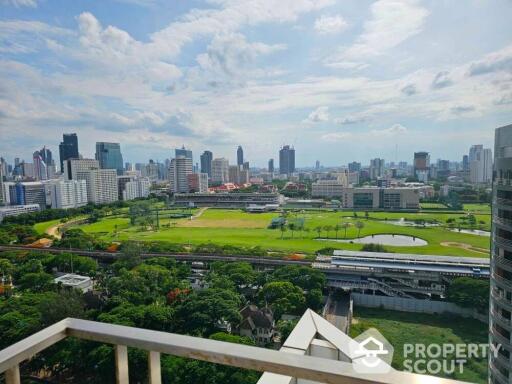 3-BR Condo at Baan Rajprasong Condominium near BTS Ratchadamri