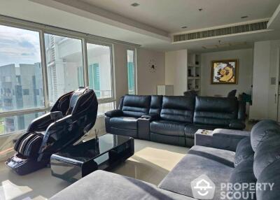 3-BR Condo at Baan Rajprasong Condominium near BTS Ratchadamri