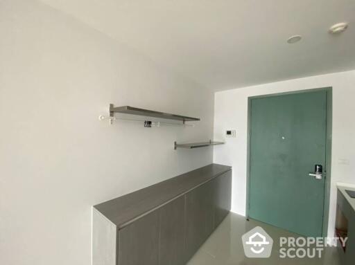 1-BR Condo near BTS Ari