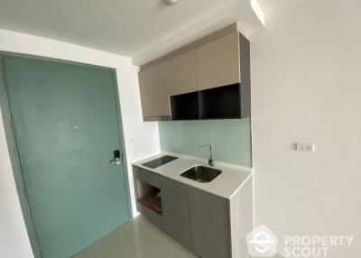 1-BR Condo near BTS Ari