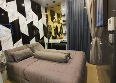 1-BR Condo at Ashton Asoke near MRT Sukhumvit