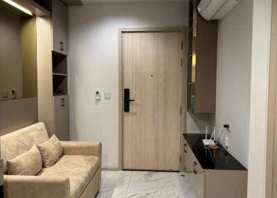 1-BR Condo at Life One Wireless near BTS Phloen Chit