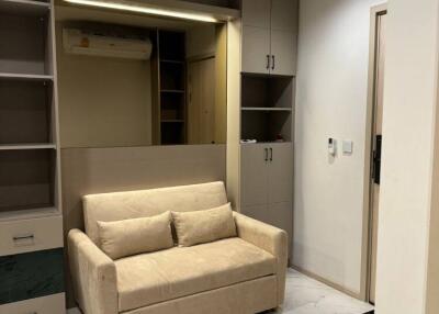 1-BR Condo at Life One Wireless near BTS Phloen Chit