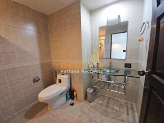 2 Bedrooms Condo in Park Lane Jomtien C012021