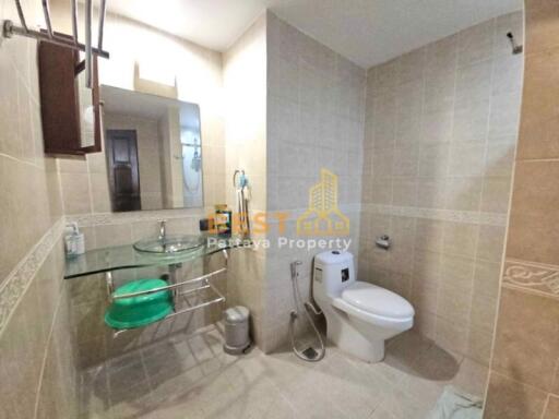 2 Bedrooms Condo in Park Lane Jomtien C012021