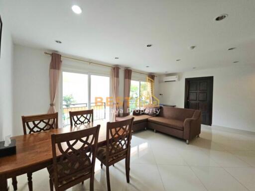 2 Bedrooms Condo in Park Lane Jomtien C012021