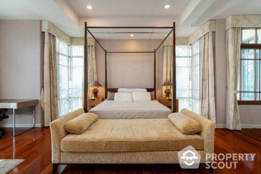 4-BR House at Baan Sansiri Sukhumvit 67 near BTS Phra Khanong