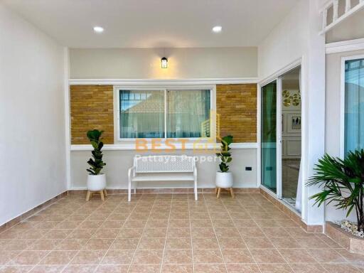 3 Bedrooms Townhouse in Raviporn City Home Village East Pattaya H012018