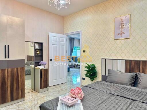 3 Bedrooms Townhouse in Raviporn City Home Village East Pattaya H012018