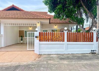 3 Bedrooms Townhouse in Raviporn City Home Village East Pattaya H012018