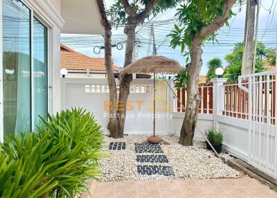 3 Bedrooms Townhouse in Raviporn City Home Village East Pattaya H012018