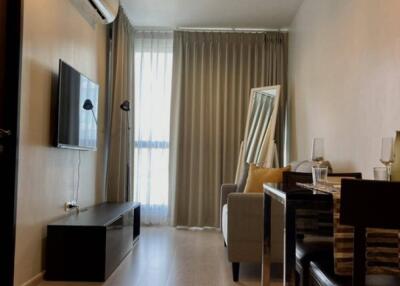 1-BR Condo at Rhythm Sukhumvit 44/1 near MRT Sutthisan