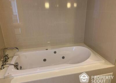 2-BR Condo at The Lumpini 24 near BTS Phrom Phong