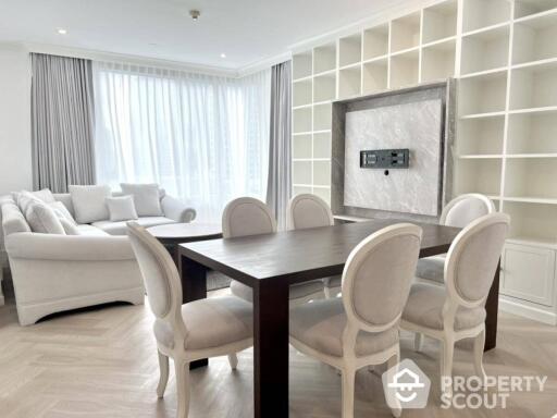 2-BR Condo at Manhattan Chidlom near BTS Chit Lom