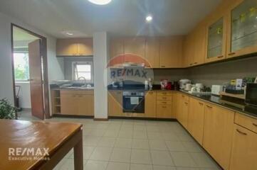 Pet Friendly 3 Bed Condo for Rent near BTS Phrompong Sukhumvit