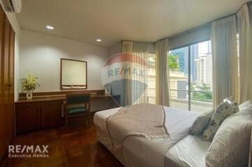 Pet Friendly 3 Bed Condo for Rent near BTS Phrompong Sukhumvit