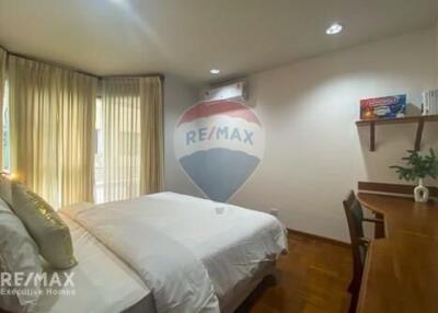 Pet Friendly 3 Bed Condo for Rent near BTS Phrompong Sukhumvit