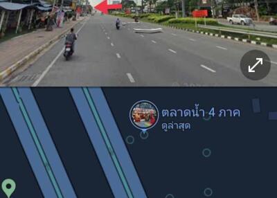 Street view with traffic and location map