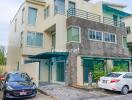 Modern three-story townhouse with parking