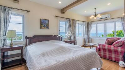 Cozy bedroom with sea view