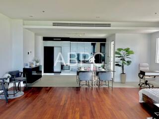 Beachfront Condo for Sale In Wongamat Beach