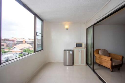 14th Floor Studio Room for Sale : Nakornping Condominium