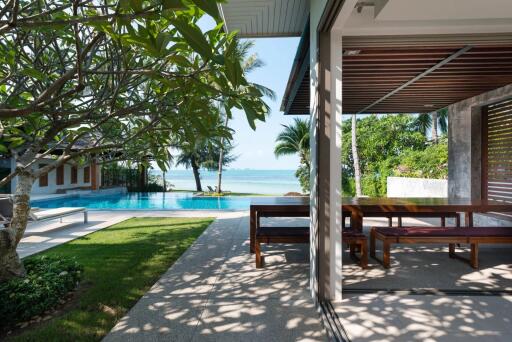 ABSOLUT BEACHFRONT VILLA AND PANORAMIC SEA VIEW