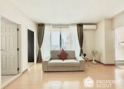 2-BR Condo at Life @ Sukhumvit 65 near BTS Phra Khanong