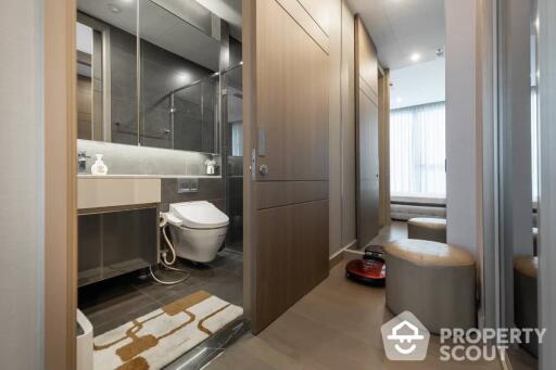 1-BR Condo at The Esse At Singha Complex near MRT Phetchaburi