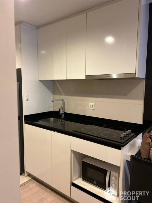 2-BR Condo at Maestro 39 near BTS Phrom Phong