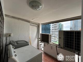 3-BR Condo at S.L.D Condominium near MRT Si Lom